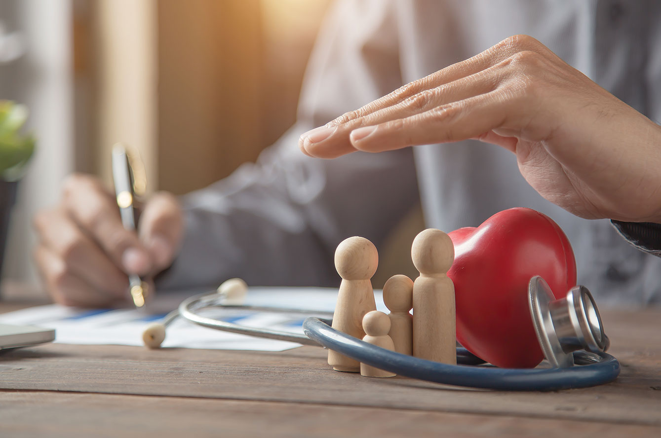 Prendre la mutuelle obligatoire en entreprise ou celle de son conjoint ?
