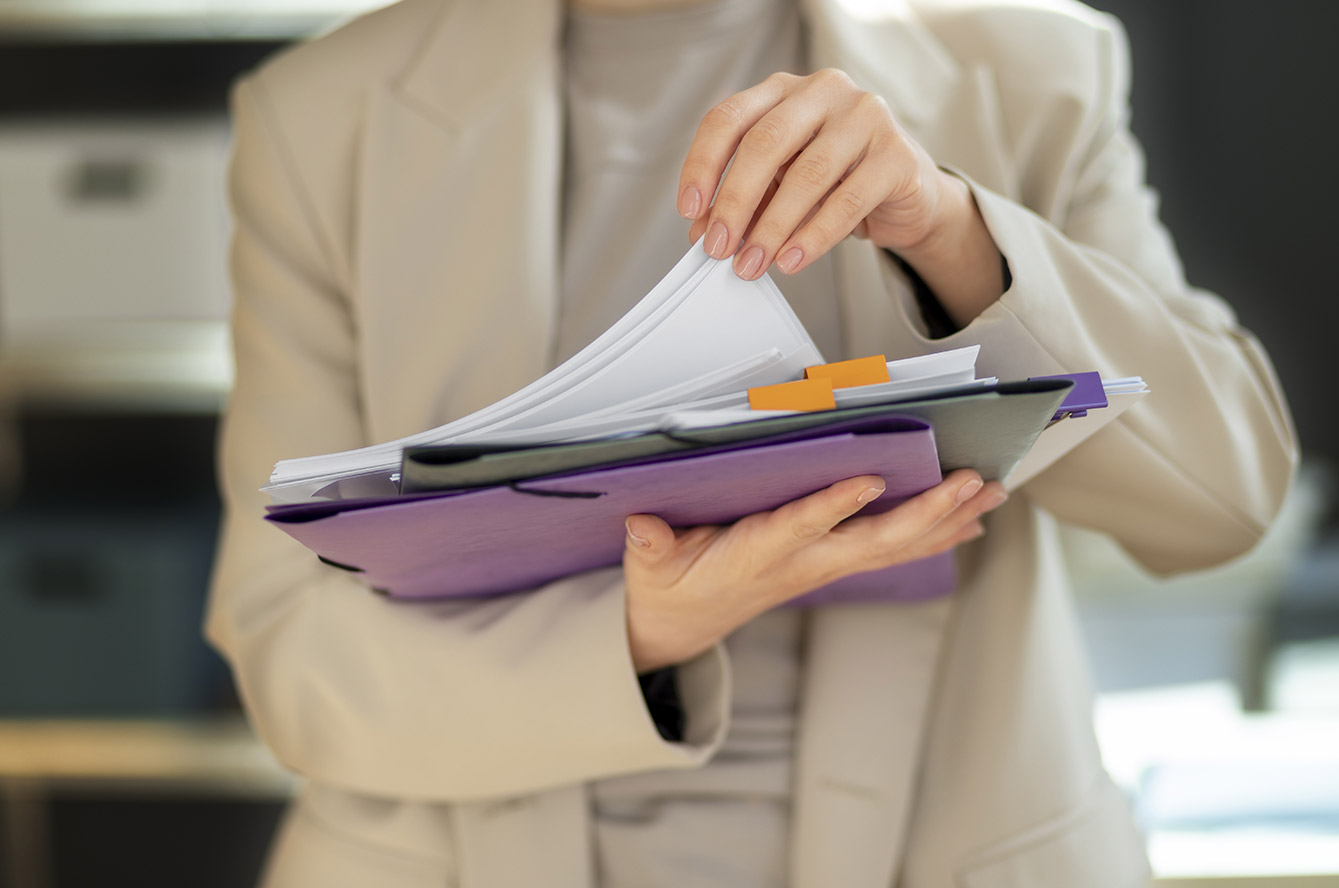 Délais, certificats, formalités après un décès : les obligations légales
