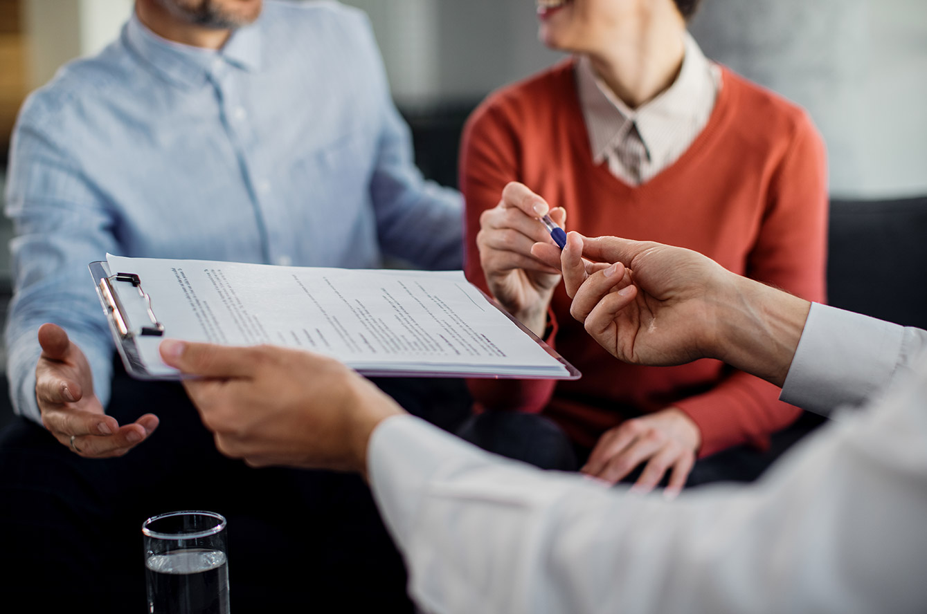 radiance-mutuelle-contrat-assurance-signature