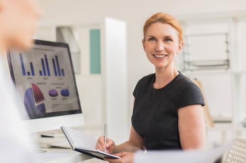 radiance-mutuelle-femme-comptable