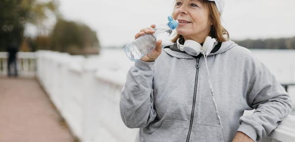 Hydratation adulte senior