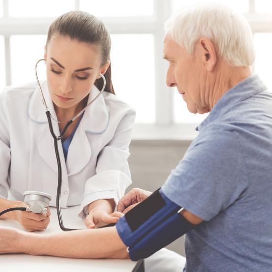 Symptômes d’un AVC : les signes