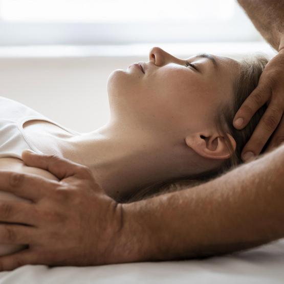 femme séance shiatsu